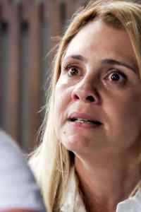 150610_2872641_Avenida_Brasil__Capitulo_45__Carmina_trata_d